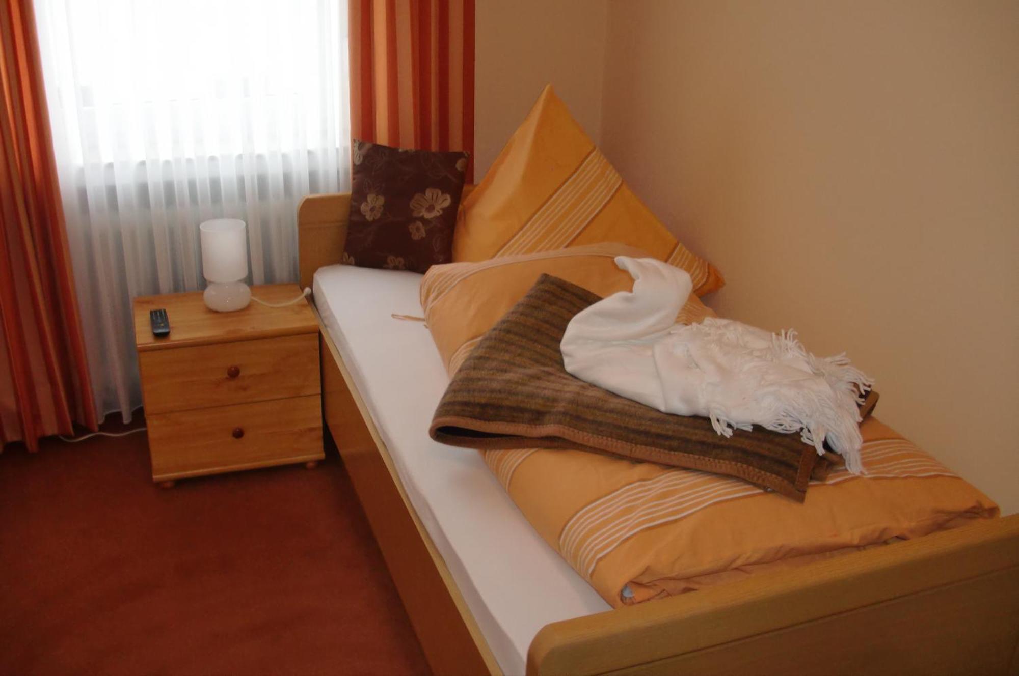 Gaestehaus Mietz Bad Neuenahr-Ahrweiler Bagian luar foto